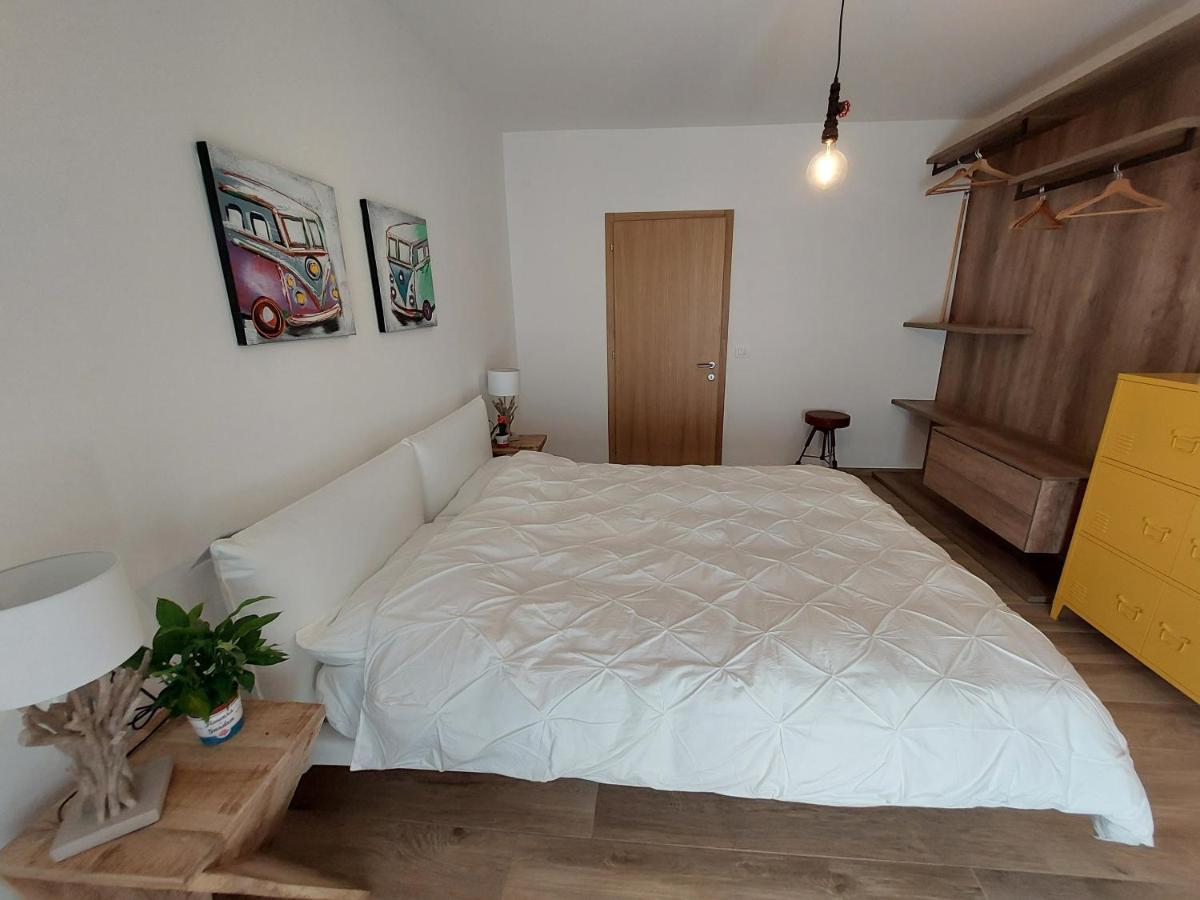 La Bougainville - Luxury Apartment Торболе Экстерьер фото