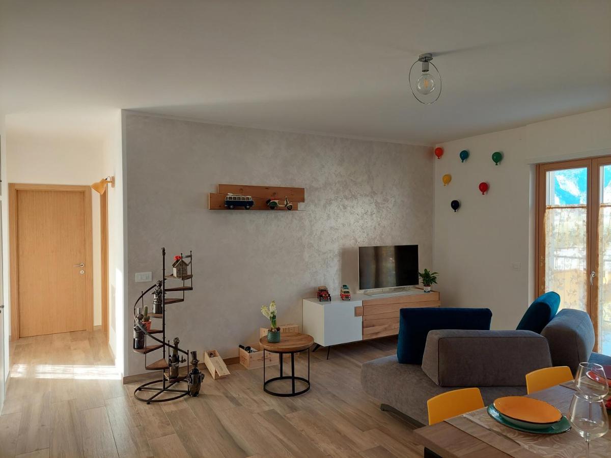 La Bougainville - Luxury Apartment Торболе Экстерьер фото