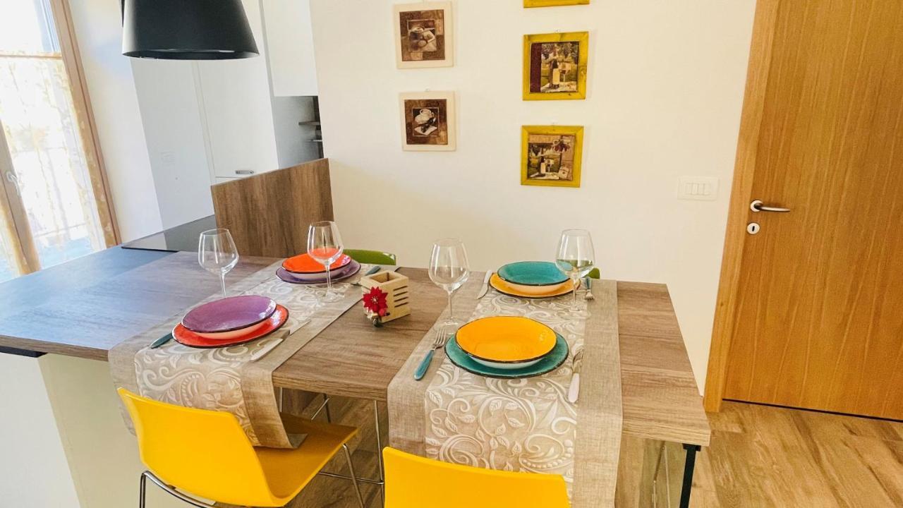 La Bougainville - Luxury Apartment Торболе Экстерьер фото