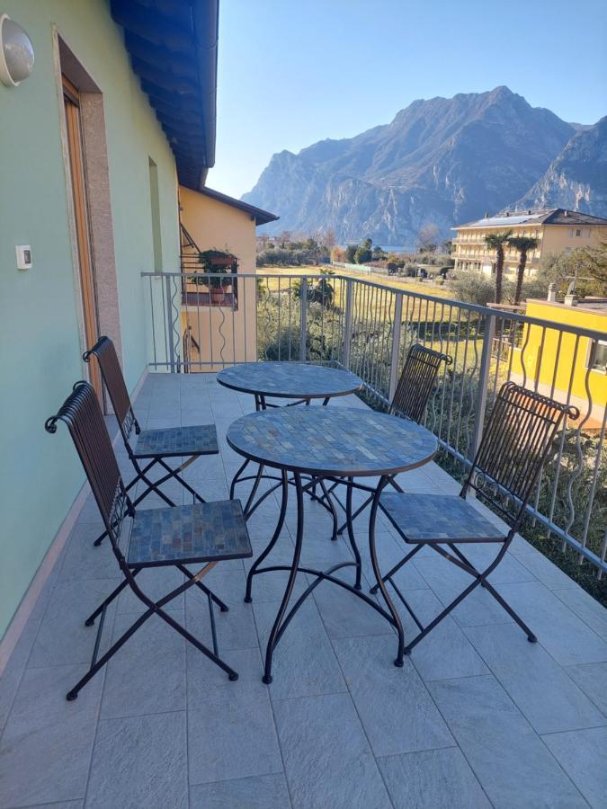 La Bougainville - Luxury Apartment Торболе Экстерьер фото